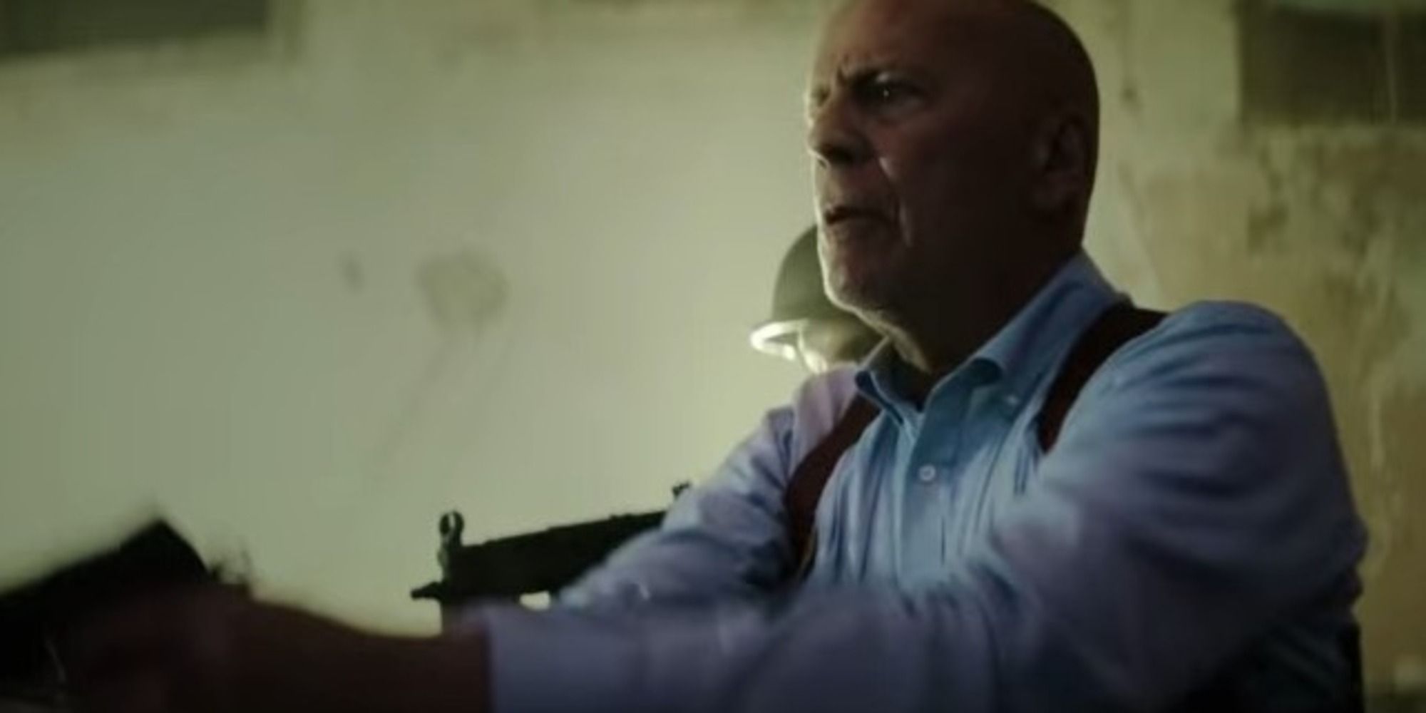Bruce Willis as Detective Bill Freeman in Gasoline Alley (2022)