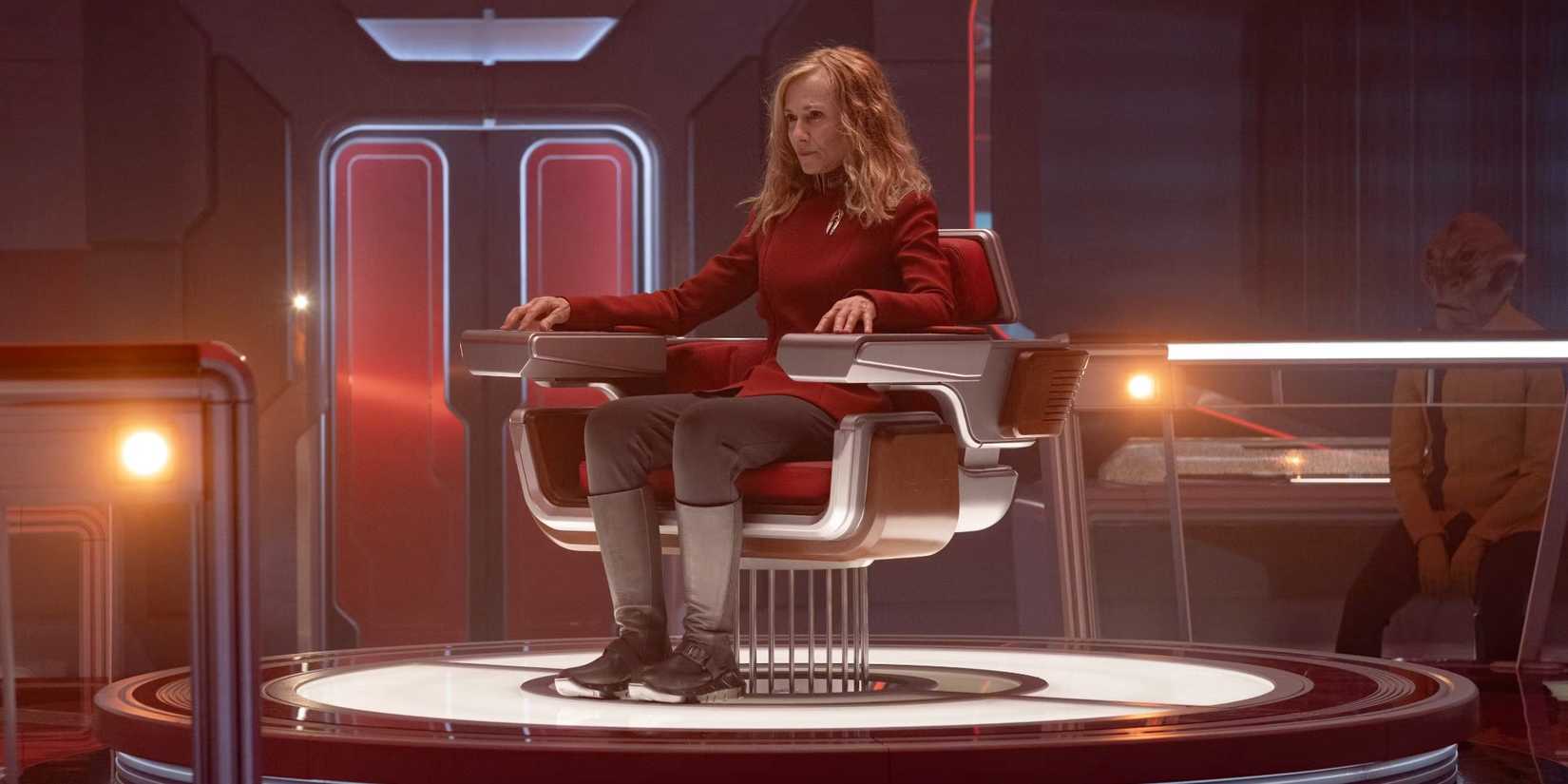 Holly Hunter as Captain Nahla Ake in her captain's chair on Star Trek: Starfleet Academy