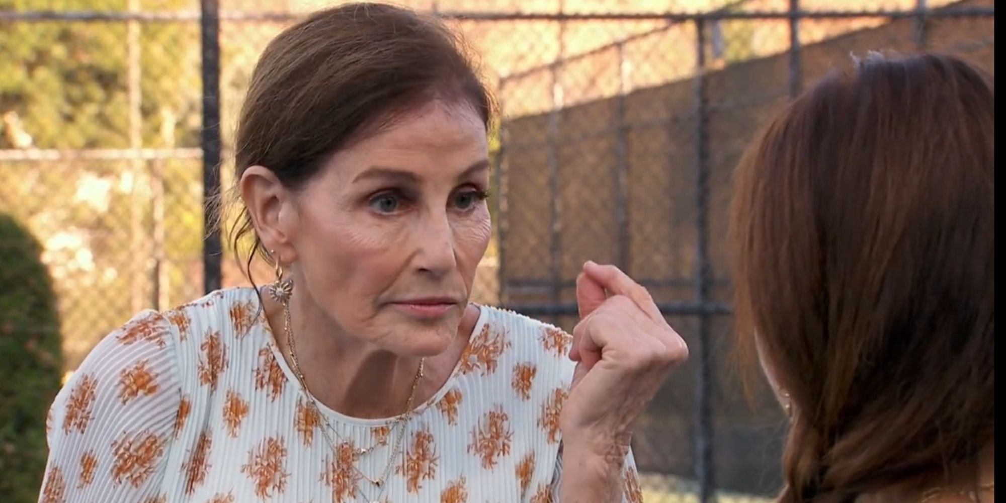 The Golden Bachelor Contestant Kathy Swarts Telling Theresa Nist To Zip It