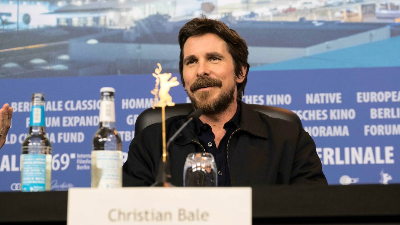 Christian Bale Instar 2019