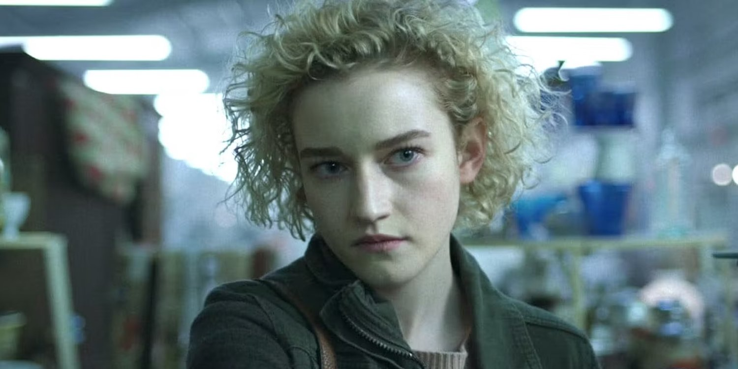 Julia Garner looking tense in Weapons