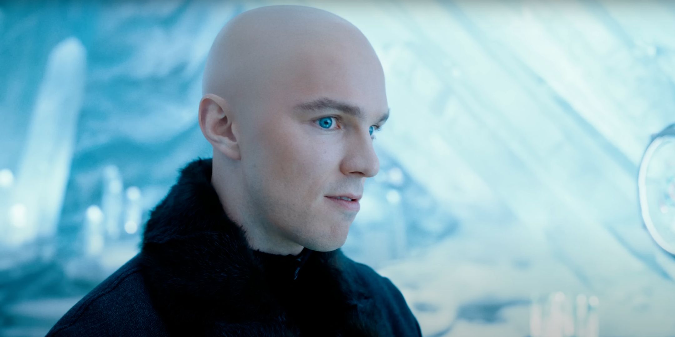 Lex Luthor looking offscreen in Superman