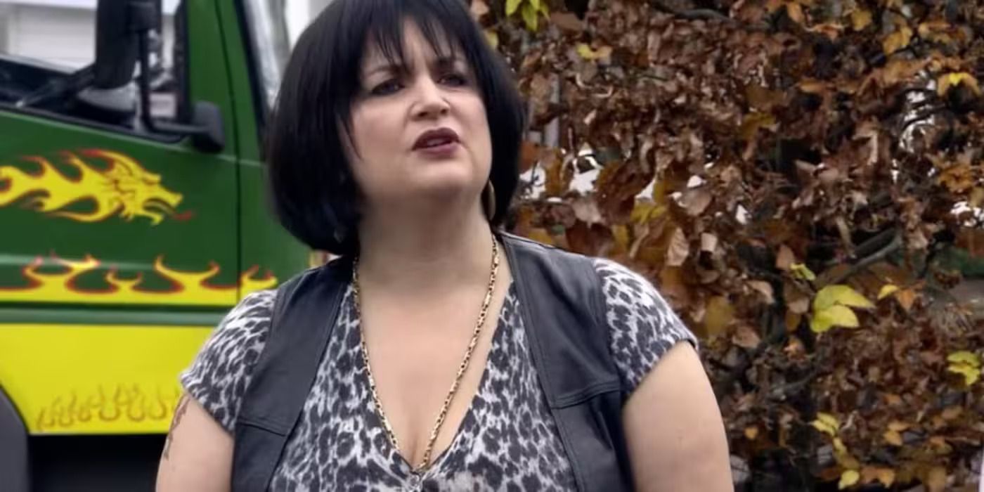 Ruth Jones nei panni di Nessa in Gavin & Stacey