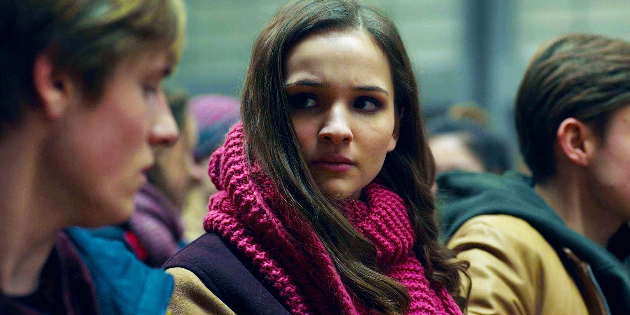 Lisa Vicari as Martha in Dark on Netflix