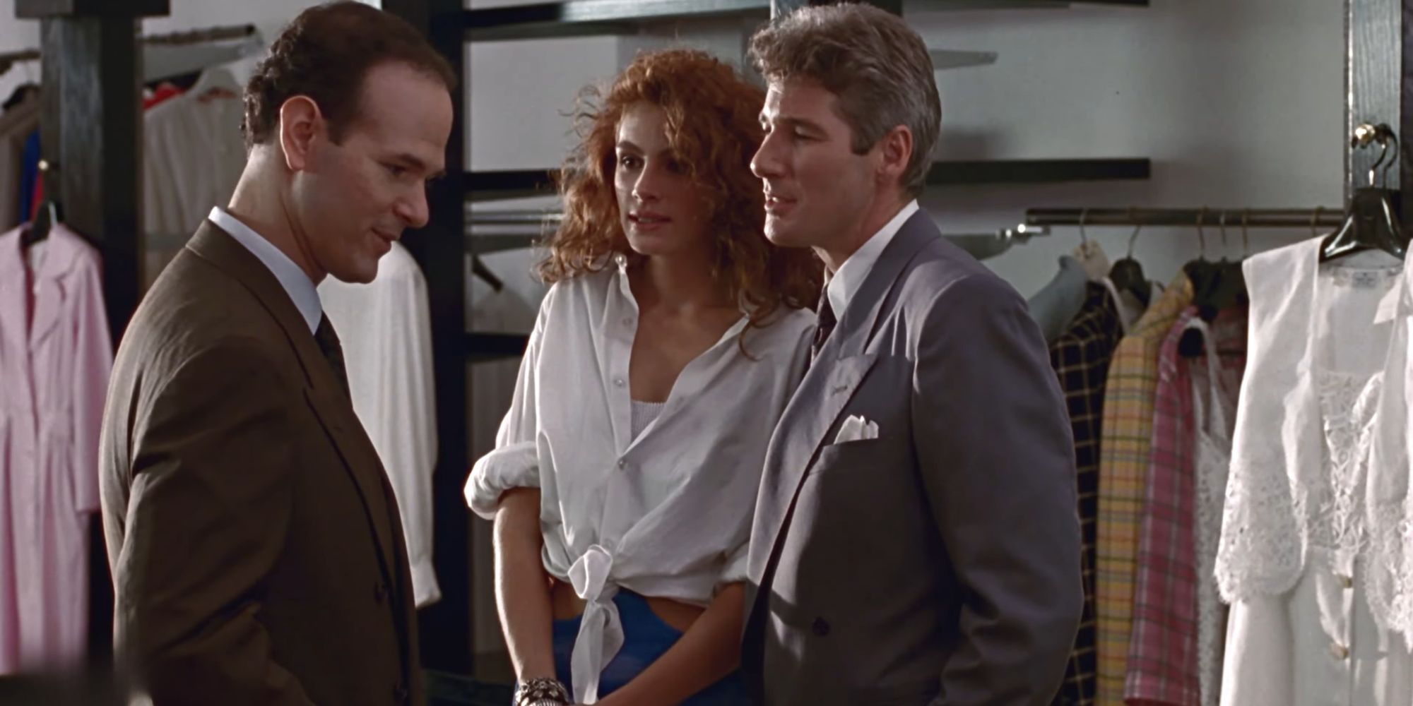 Richard Gere as Edward and Julia Roberts as Vivian shopping in Pretty Woman