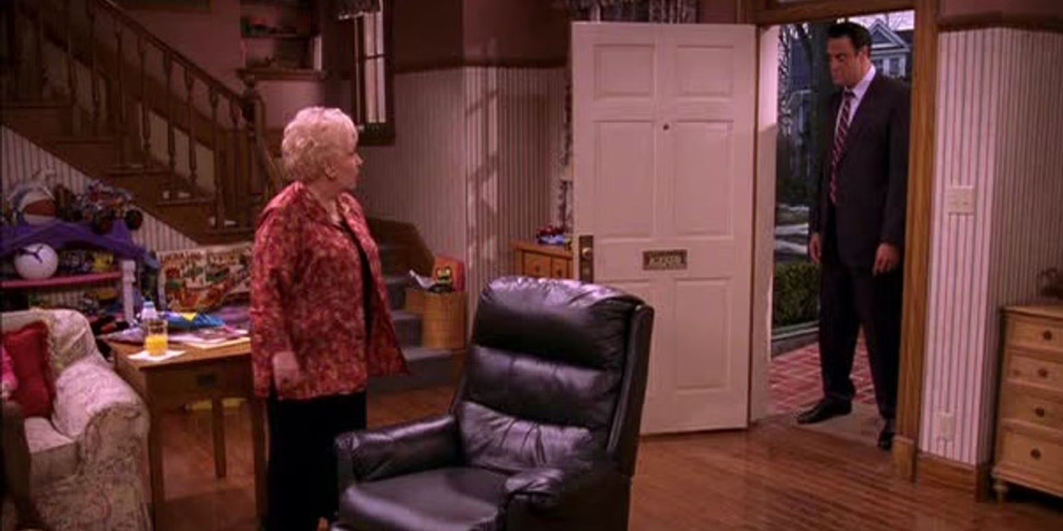 Robert furiously looking Marie in everyone loves Raymond