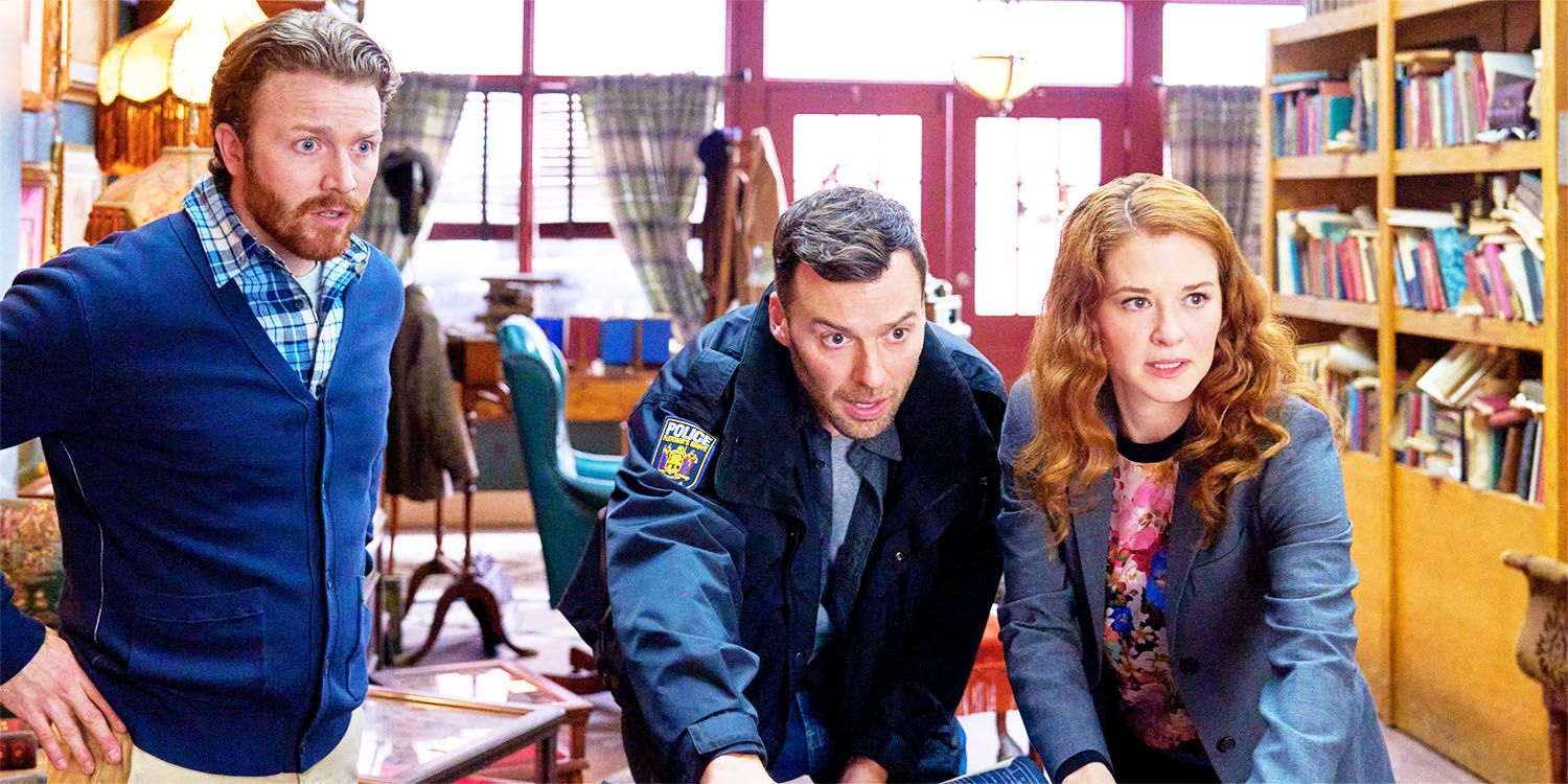 Sarah Drew in Mistletoe Murders, with two other characters
