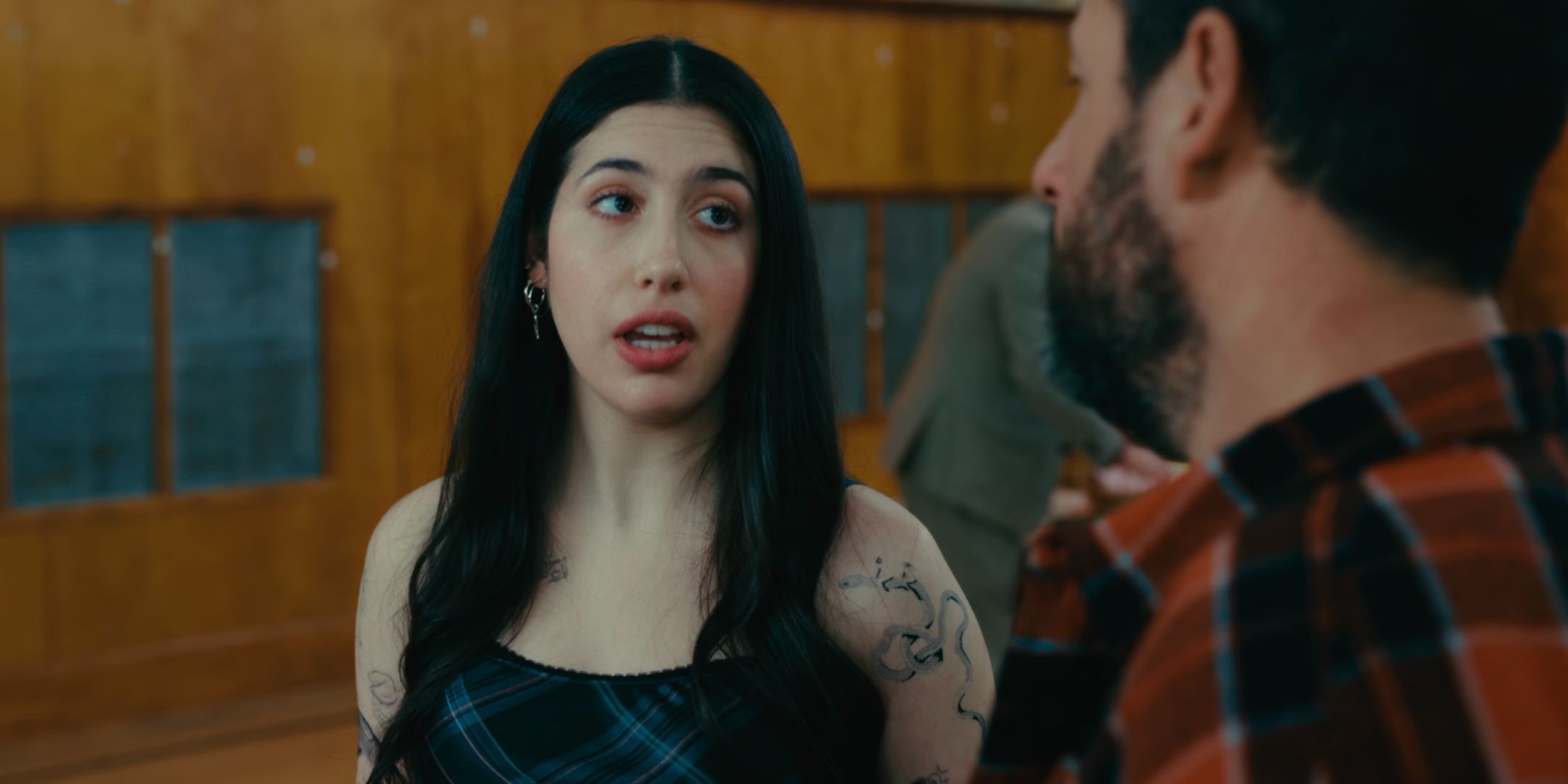 Sadie Sandler talking to her father in Happy Gilmore 2