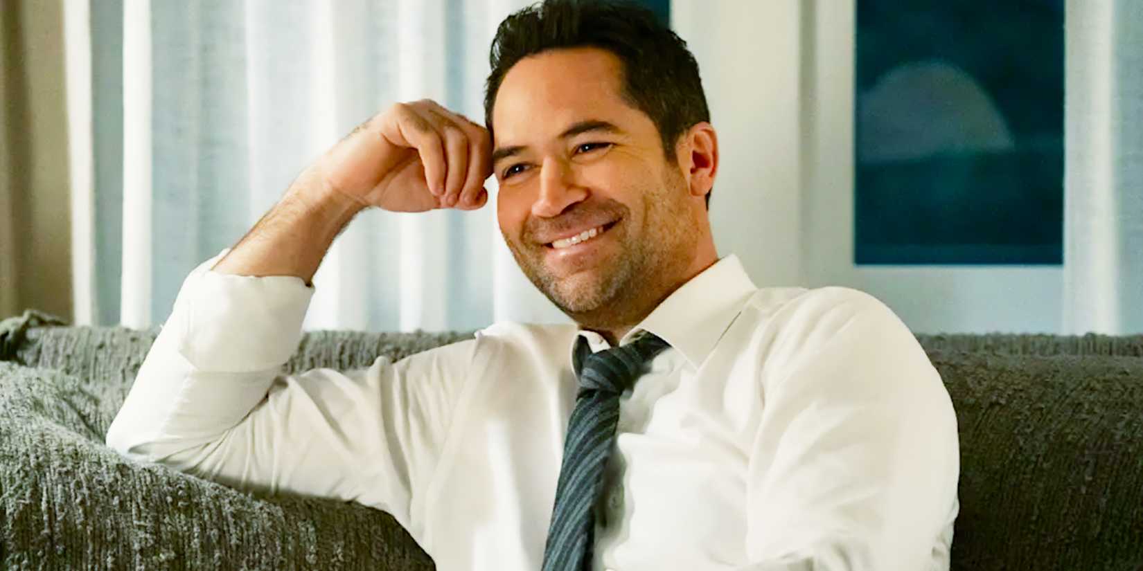 Mickey Haller smiling in The Linoln Lawyer