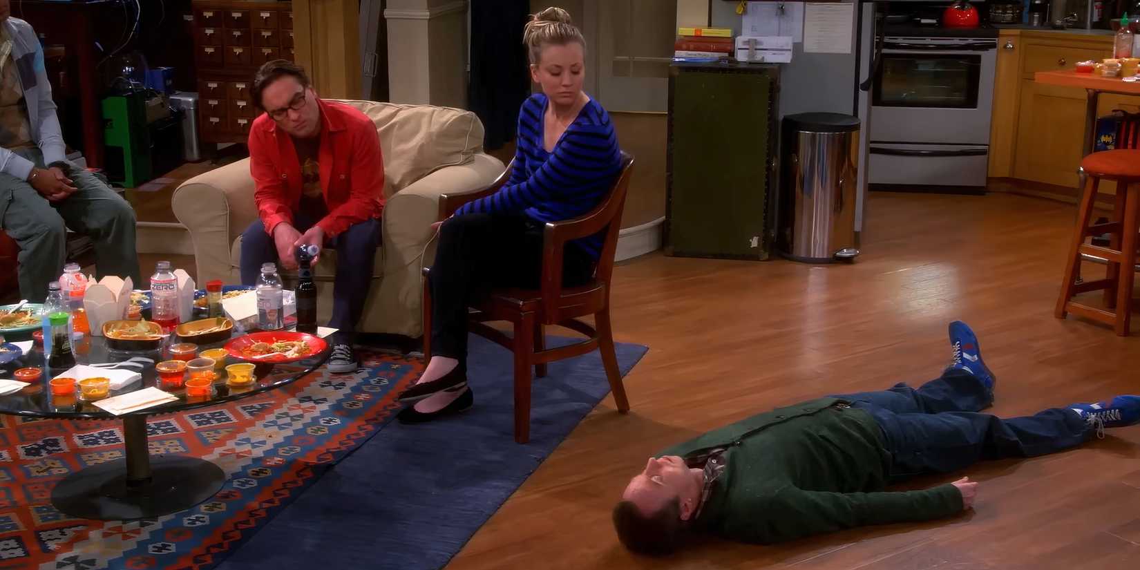 Johnny Galecki as Leonard Hofstadter, Kaley Cuoco as Penny, and Kevin Sussman as Stuart Bloom in The Big Bang Theory
