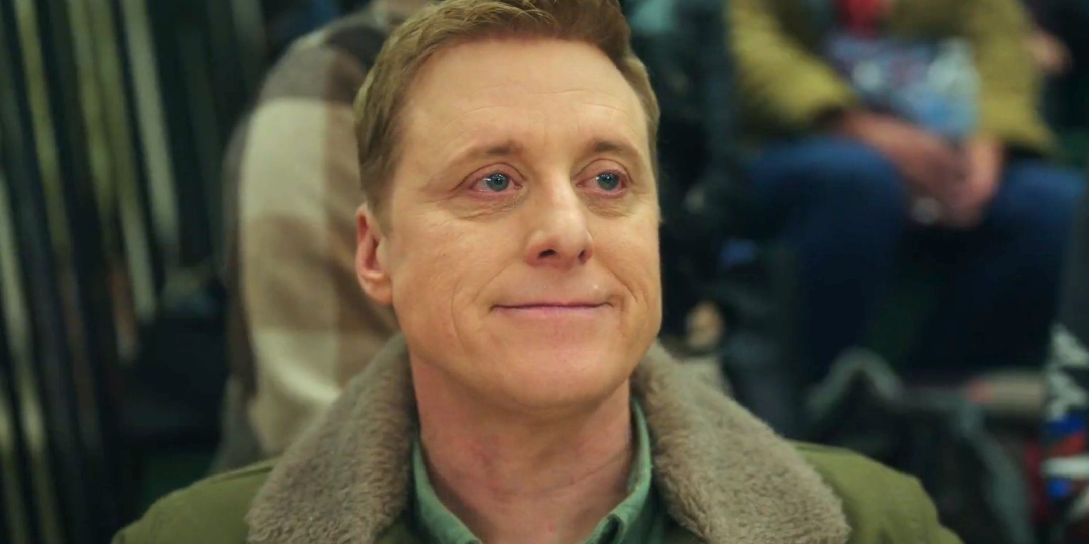 Alan Tudyk smiling as Harry in Resident Alien