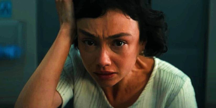 Wendy with her hand to her head in Alien Earth