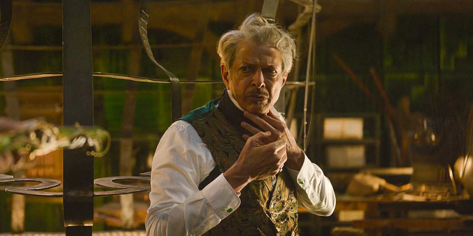 The Wonderful Wizard of Oz (Jeff Goldblum) looking perplexed in Wicked: For Good