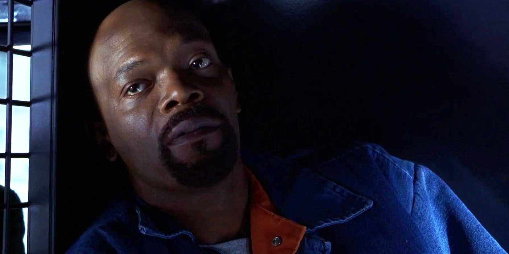 Samuel L. Jackson in a prison van in Out of Sight