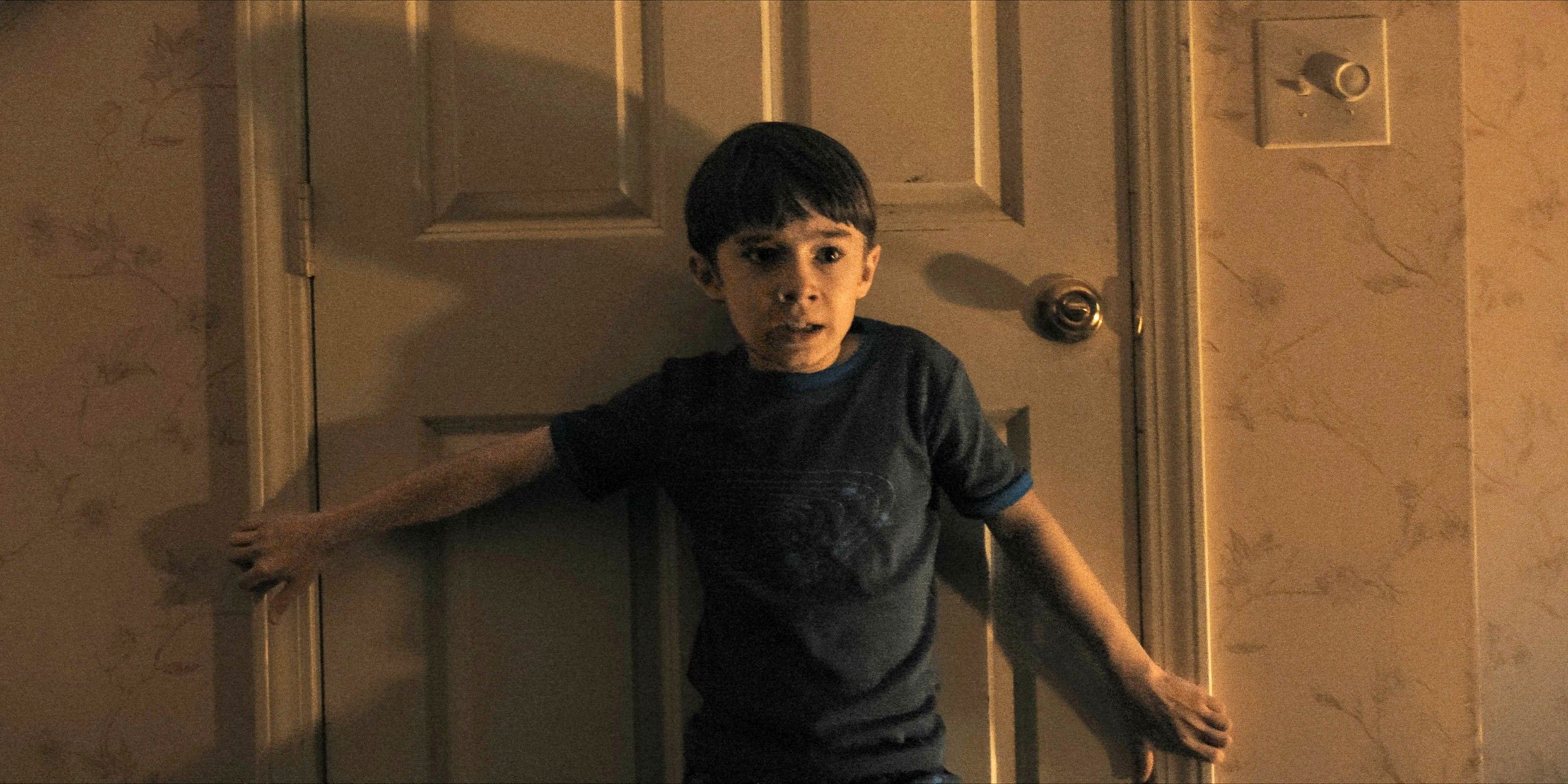 Poletje v New Yorku in novi grozljivi filmi ter ocena filma 'Orožja'