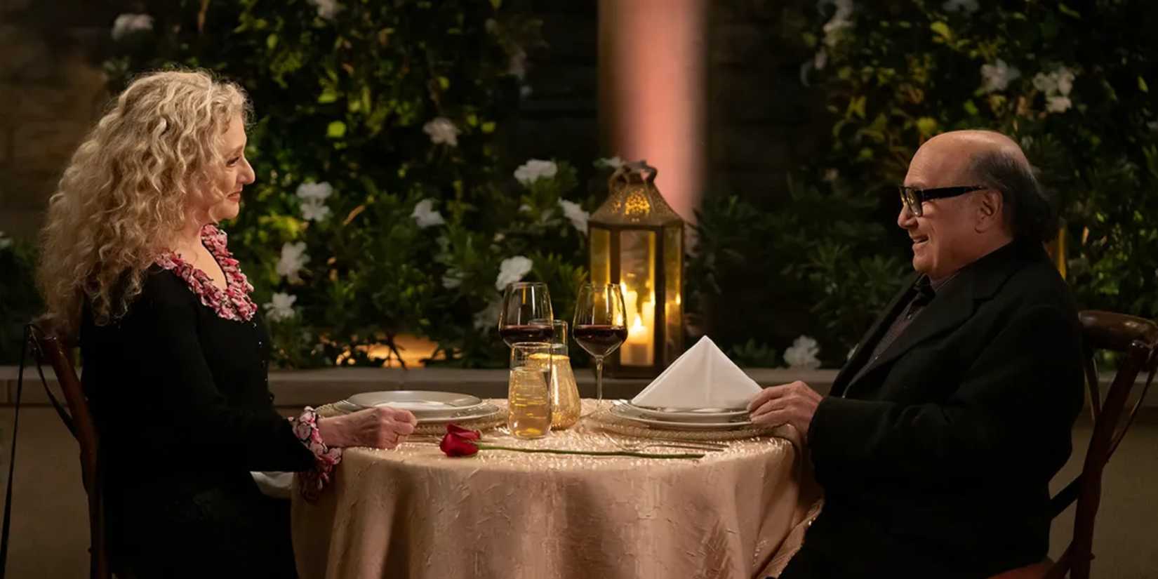 Carole Kane and Danny DeVito in It's Always Sunny