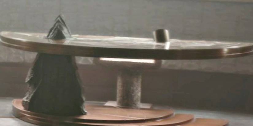Dryden Vos Desk in Solo