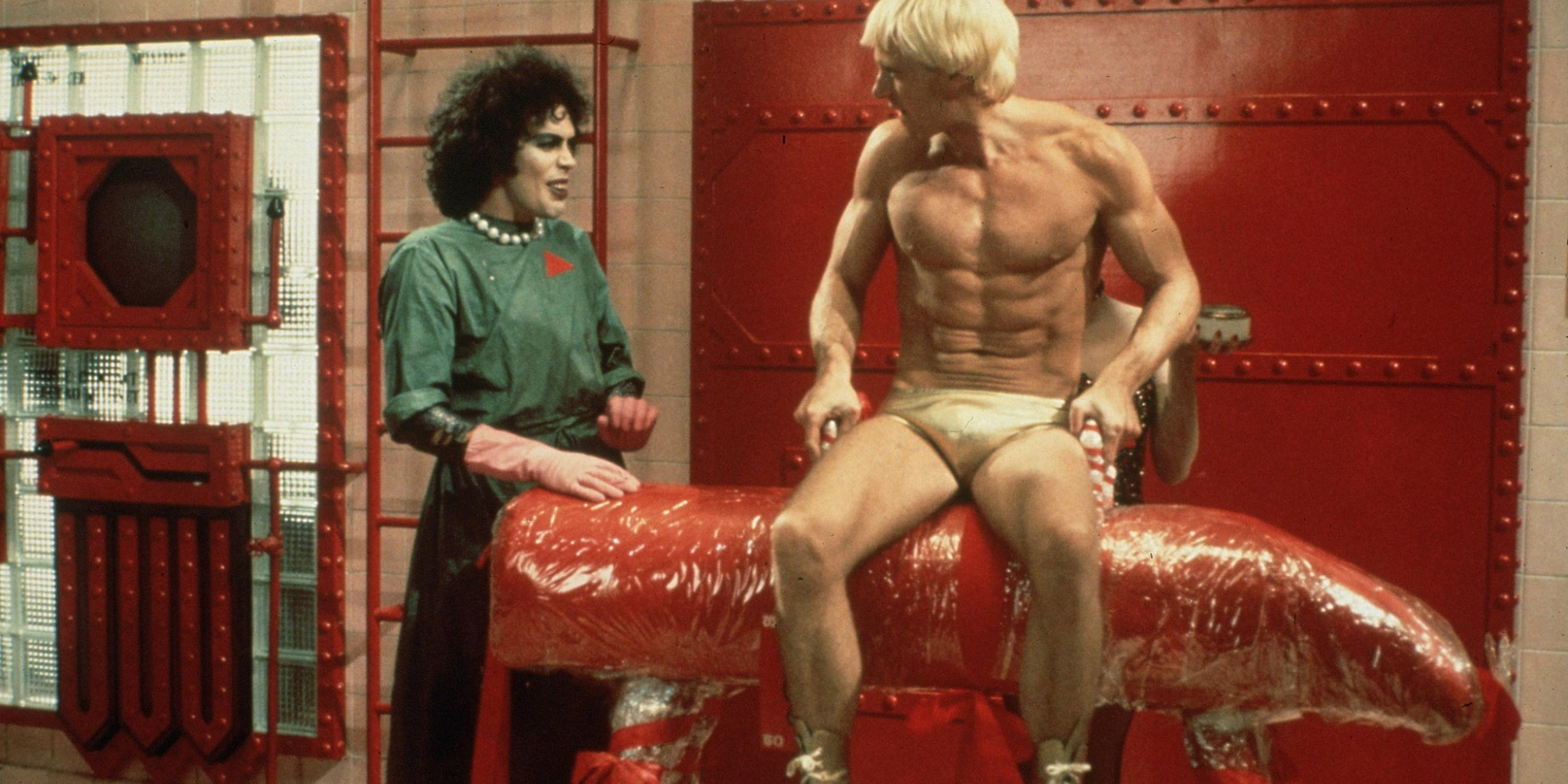 Dr. Frank-N-Furter sings I Can Make You A Man