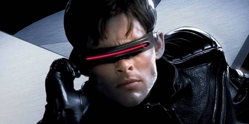 James Marsden's Cyclops engages his visor in X2 X-Men United