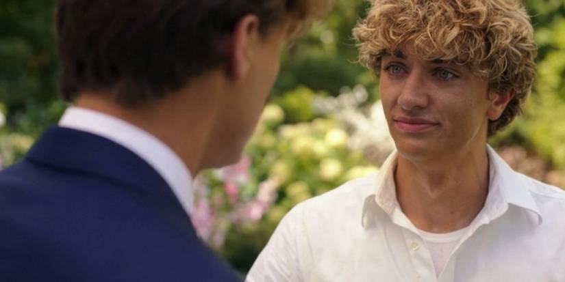 Jeremiah and Conrad talking in The Summer I turned Pretty season 3 episode 8