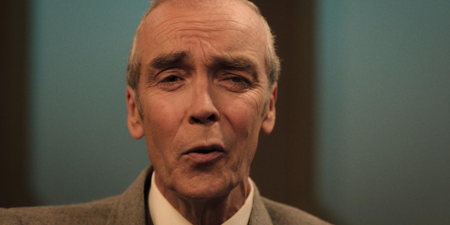 John Hannah on a talk show in The Last of Us