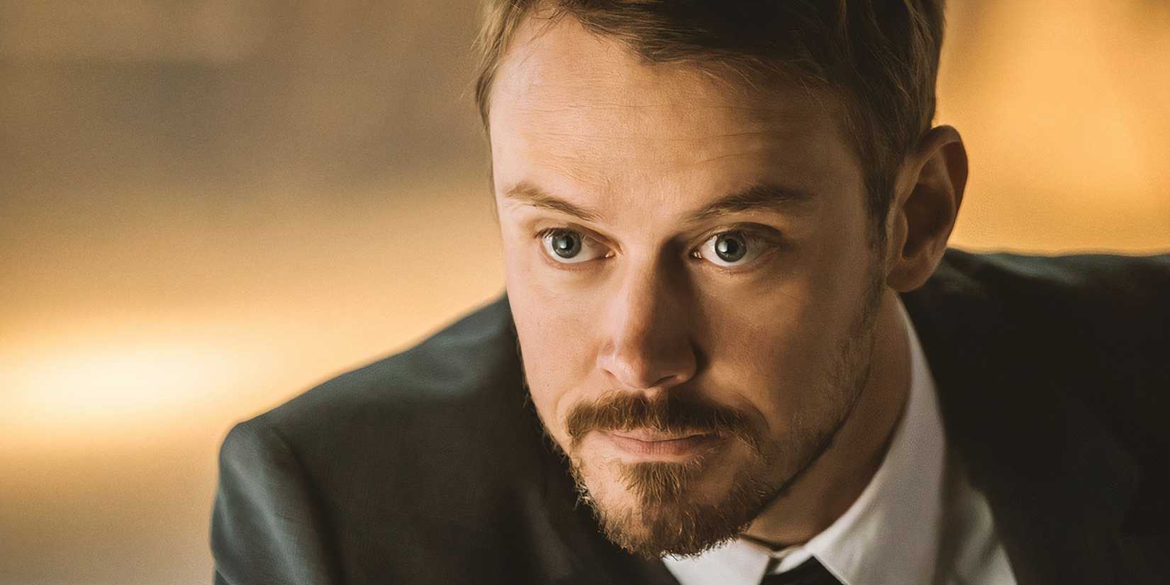 John Tanver in the TV show Patriot