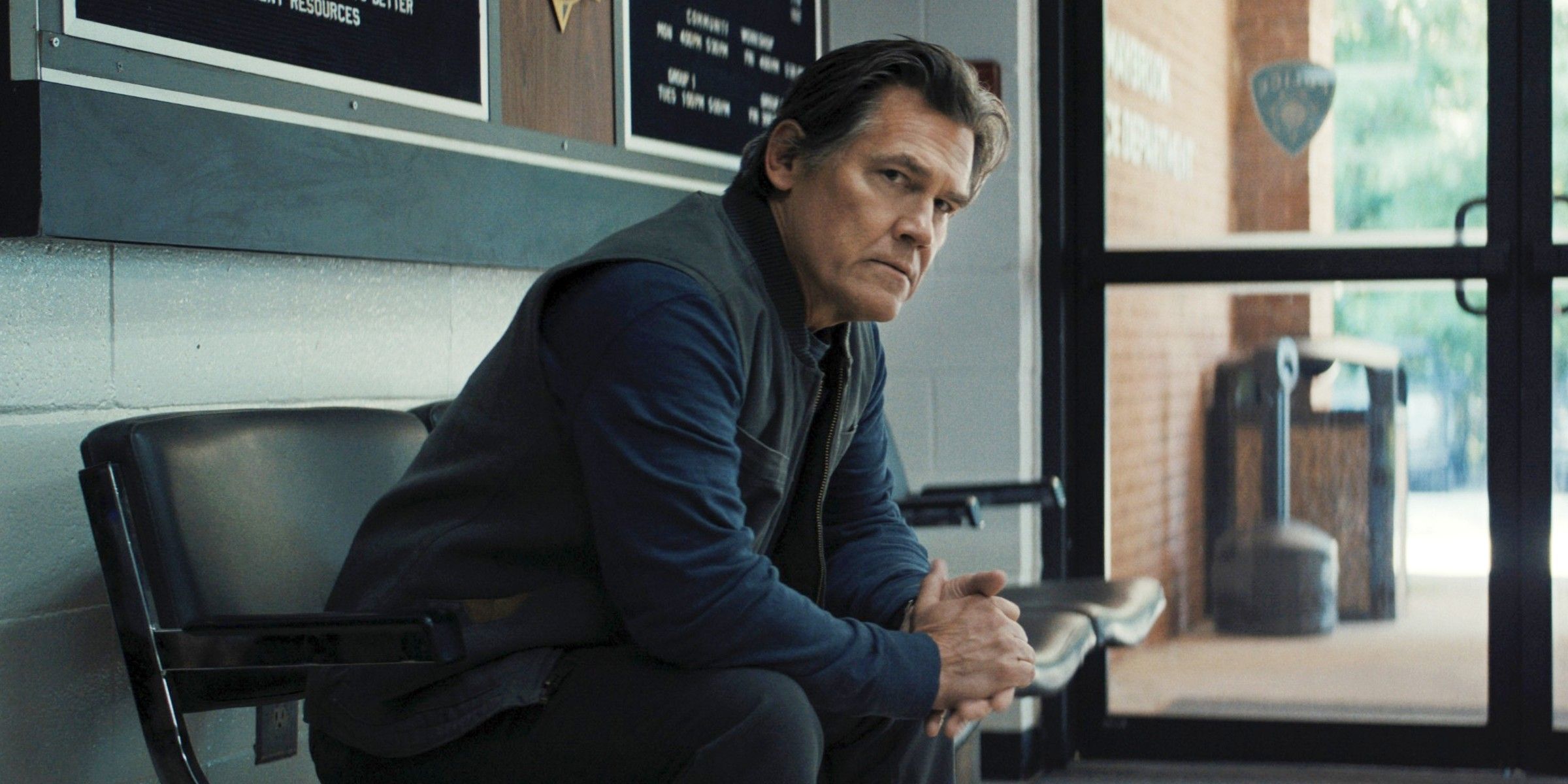 Josh Brolin glaring to the side in Weapons