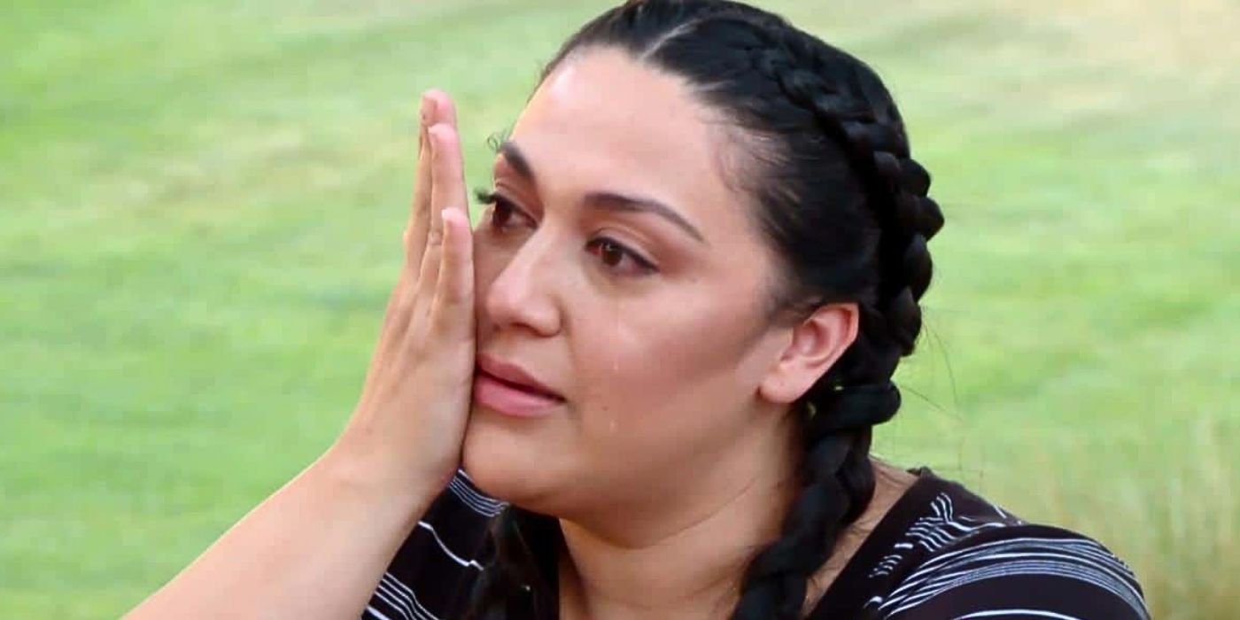 Kalanni Faagata in 90 Day Fiance wiping off tears
