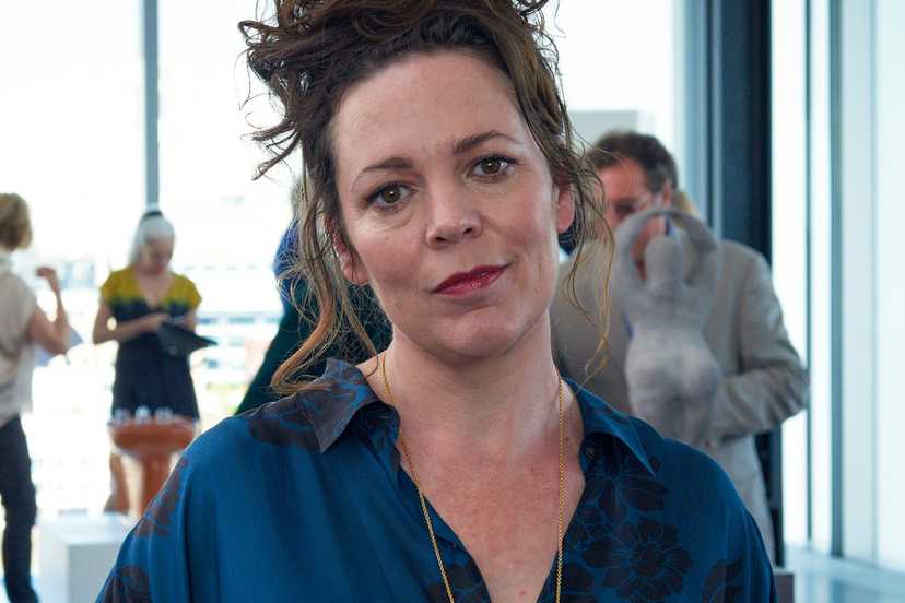 Olivia Colman smiling in Fleabag