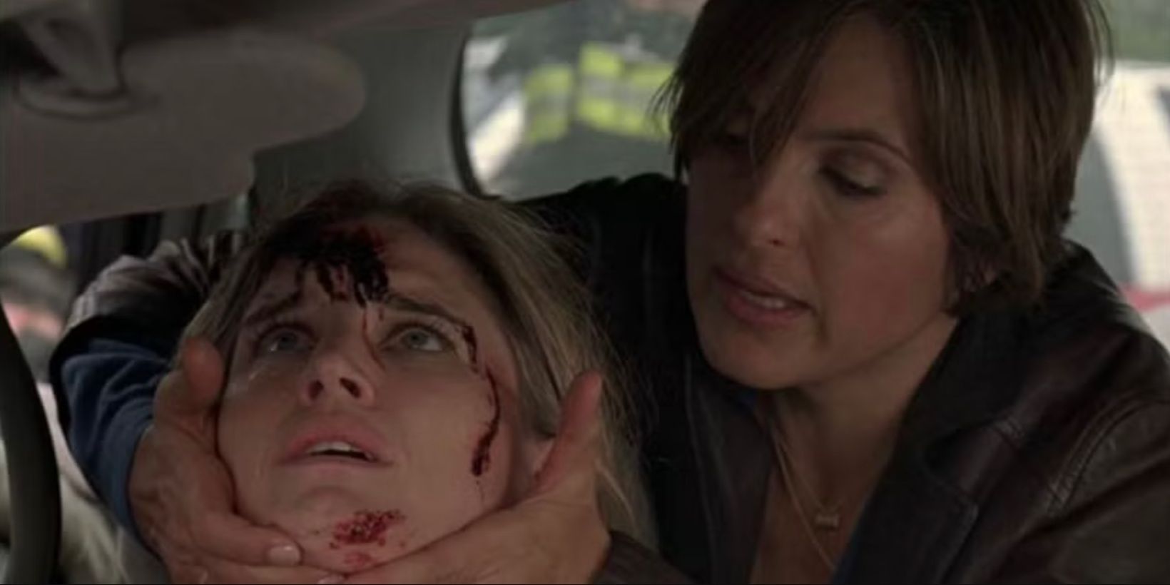 Olivia Benson aiuta nella nascita del bambino