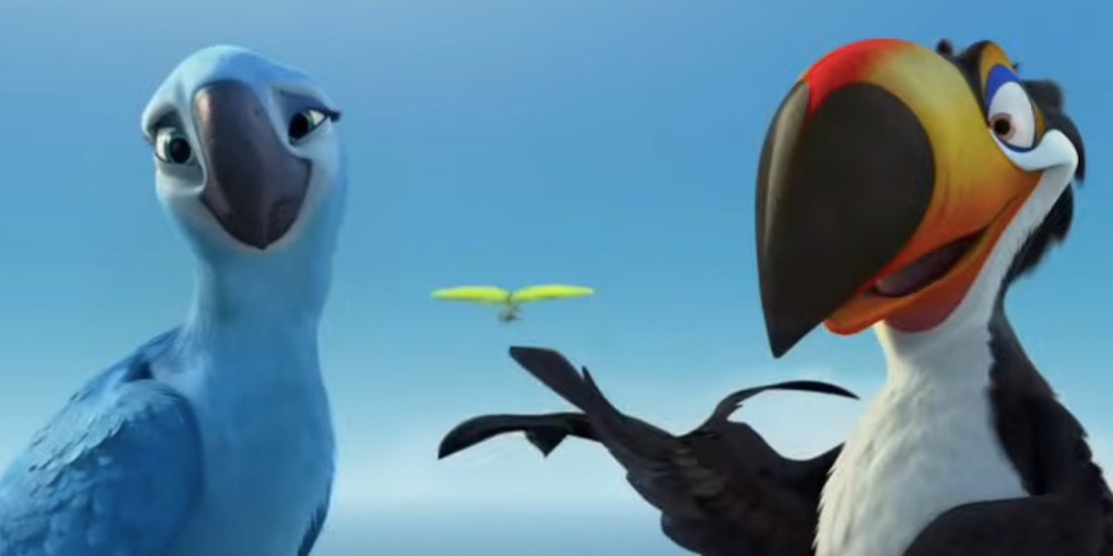 Jewel (Anne Hathaway) and Rafael (George Lopez) in Rio