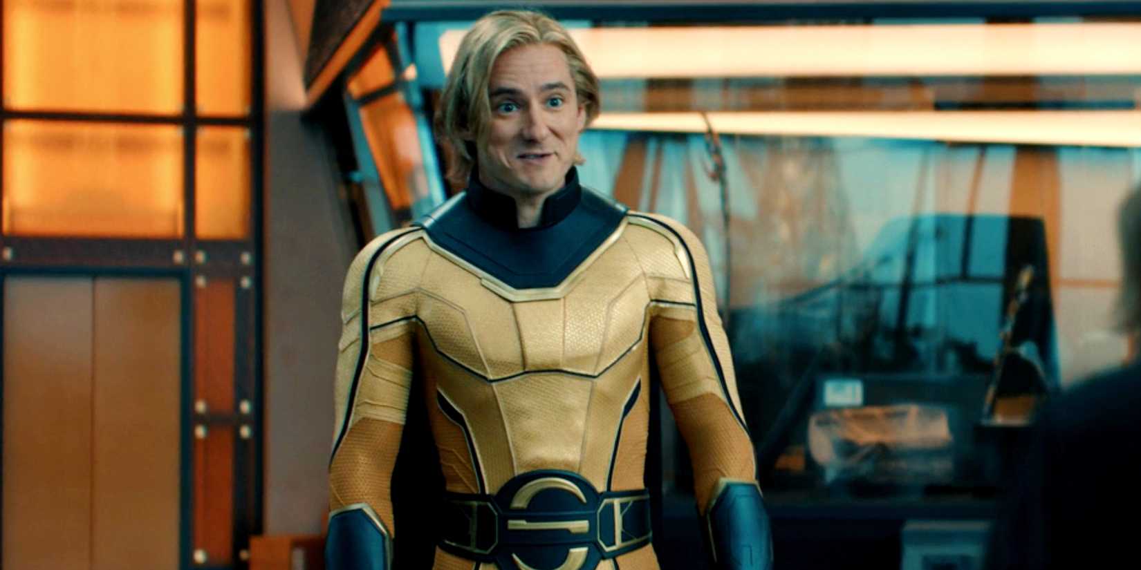 Sentry looks amused while talking in Avengers tower in Thunderbolts