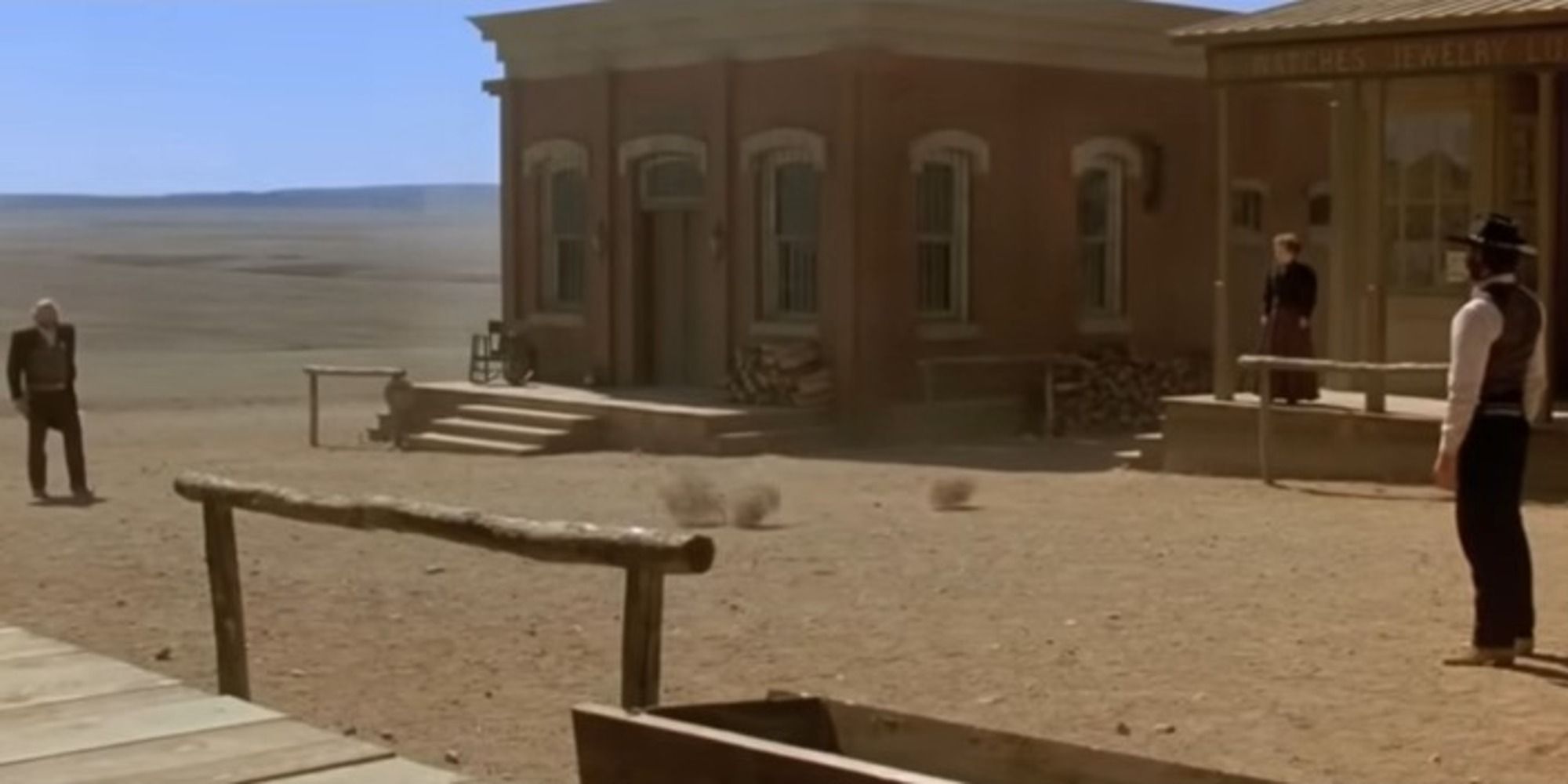 A tumbleweed in-between a shootout in Silverado (1985)