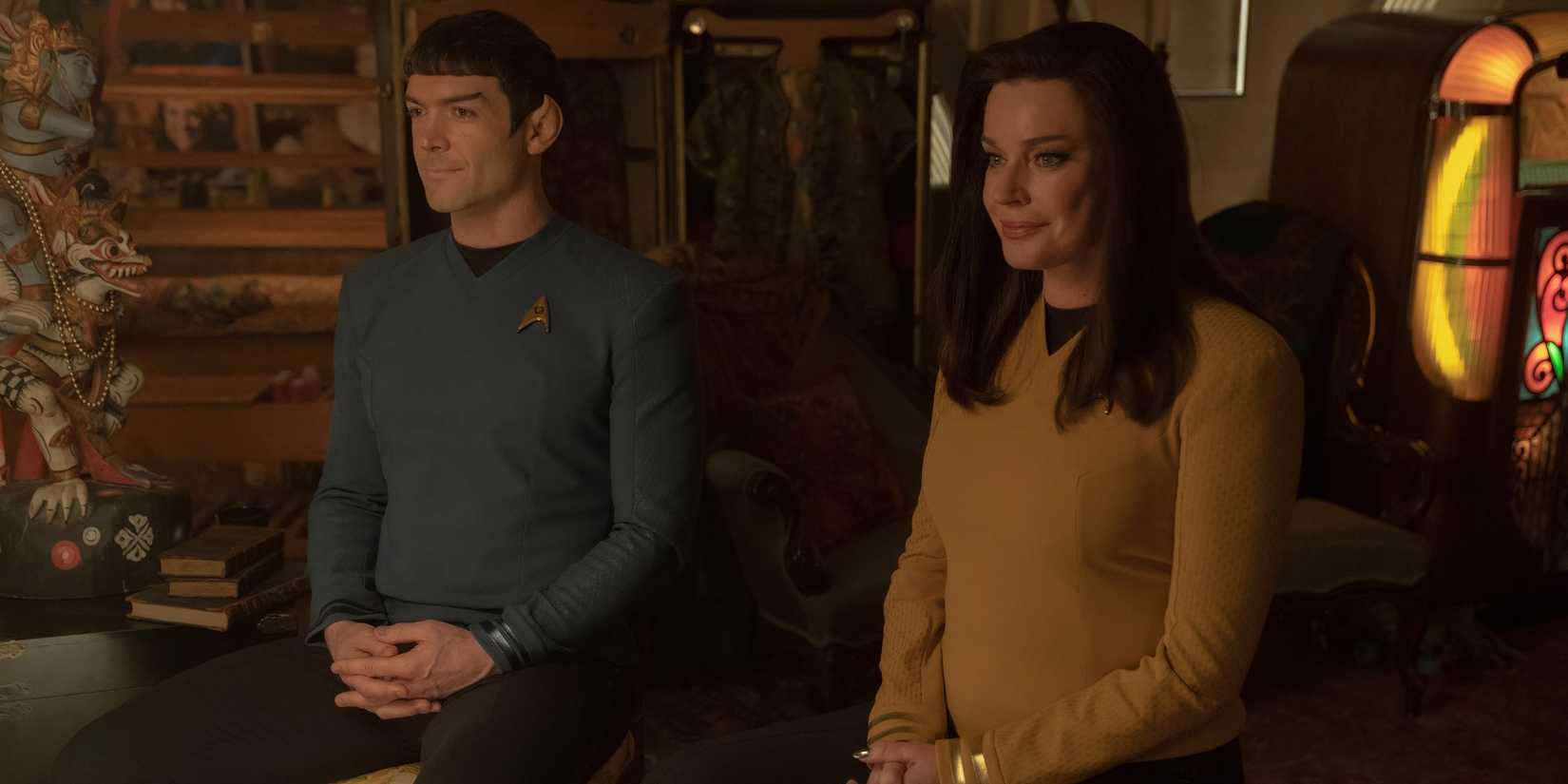 Spock and Una smiling