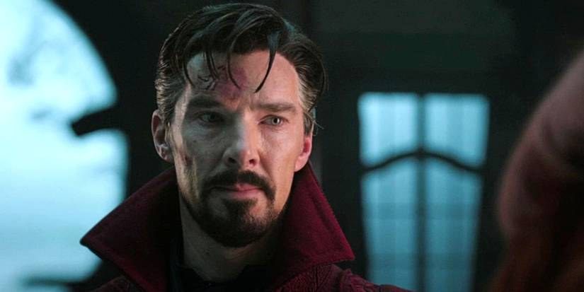 Stephen talks with Christine in Doctor Strange in the Multiverse of Madness