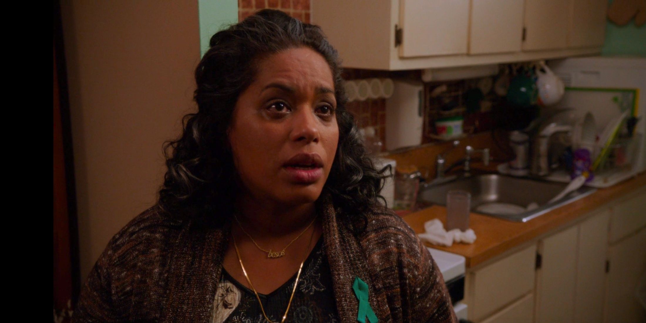 Liza Colon-Zayas crying as Delores in the Law & Order: SVU episode "Manhattan Vigil"