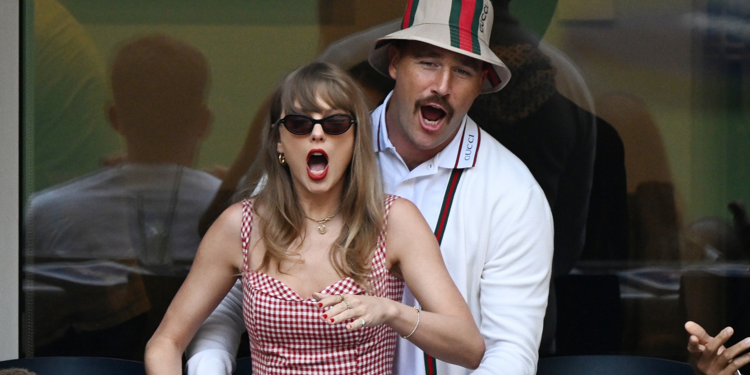 Zaročni prstan Taylor Swift morda vsebuje skrito sporočilo, družina Travisa Kelceja navdušena