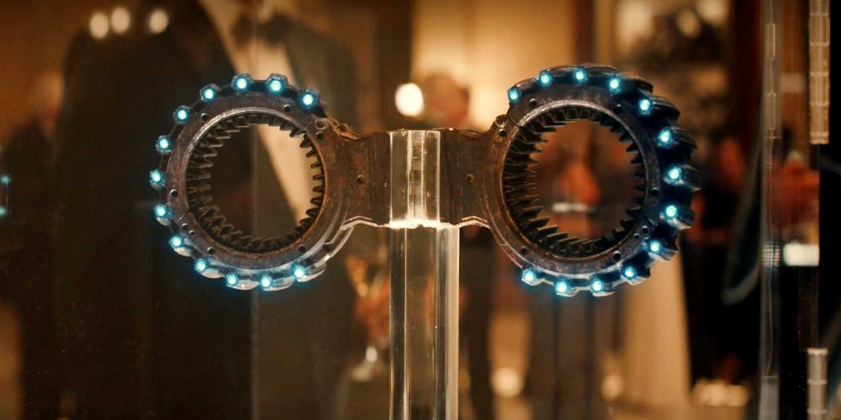 The handcuffs from The Avengers used to restrain Loki in a display case in Thunderbolts