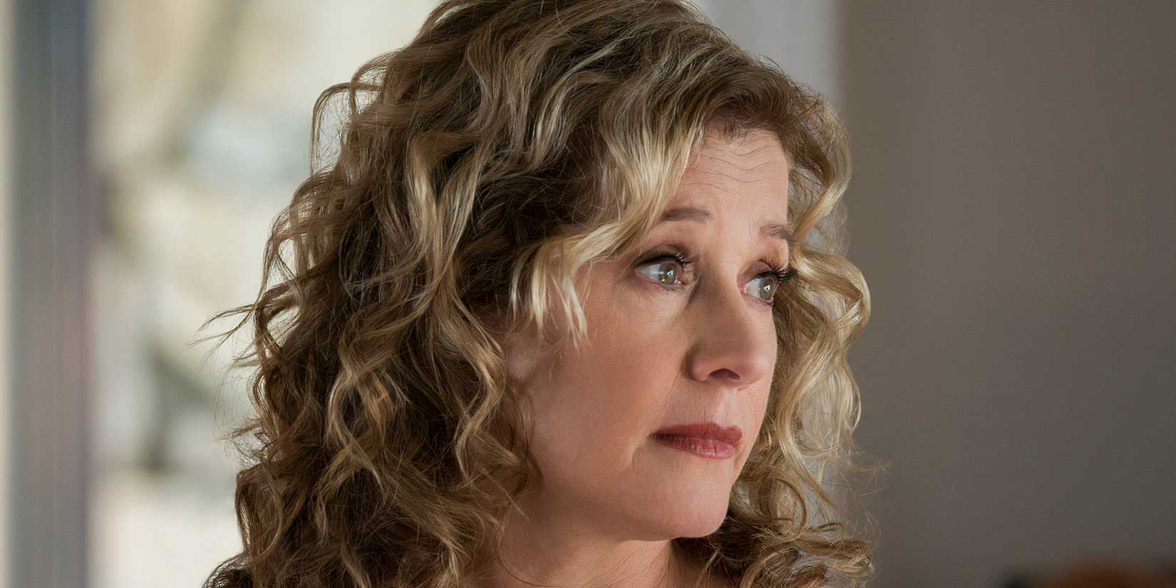 Nancy Travis as Lisa in The Kominsky Method