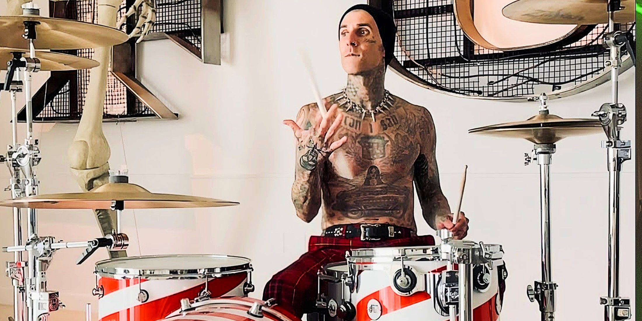 Globalna kriza bobnarjev v glasbenih skupinah: pogoste zamenjave in odpuščanja pretresajo glasbeno sceno