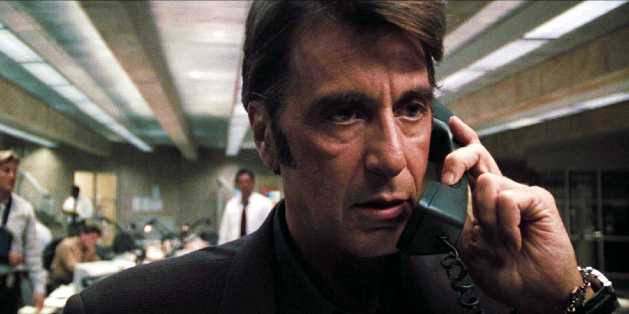 Al Pacino in Heat talking on the phone in close-up