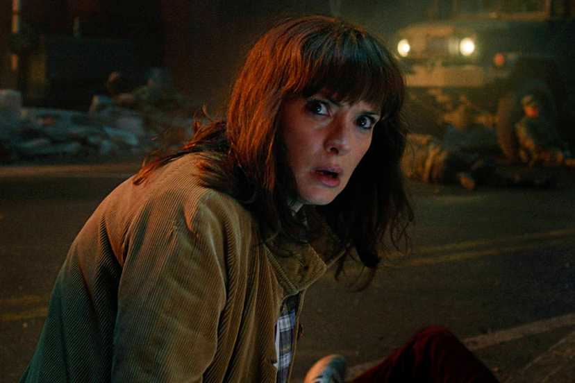 Winona Ryder in Stranger Things season 5-1