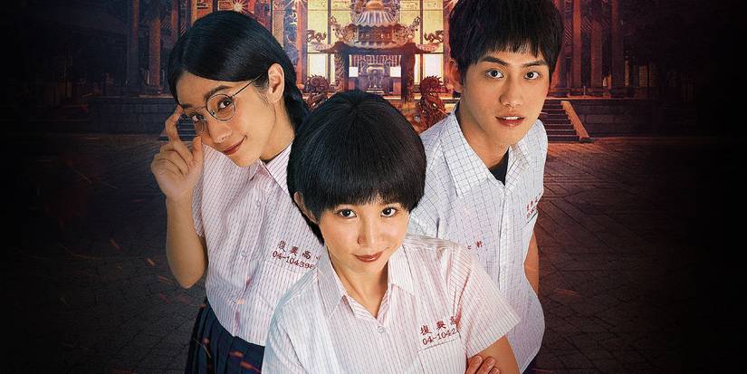 Xiao Zhen and two of her friends in front of a Taipei temple in The Teenage Psychic