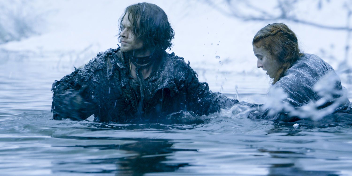 Alfie Allen and Sophie Turner in Game of Thrones Season 6 Episode 1