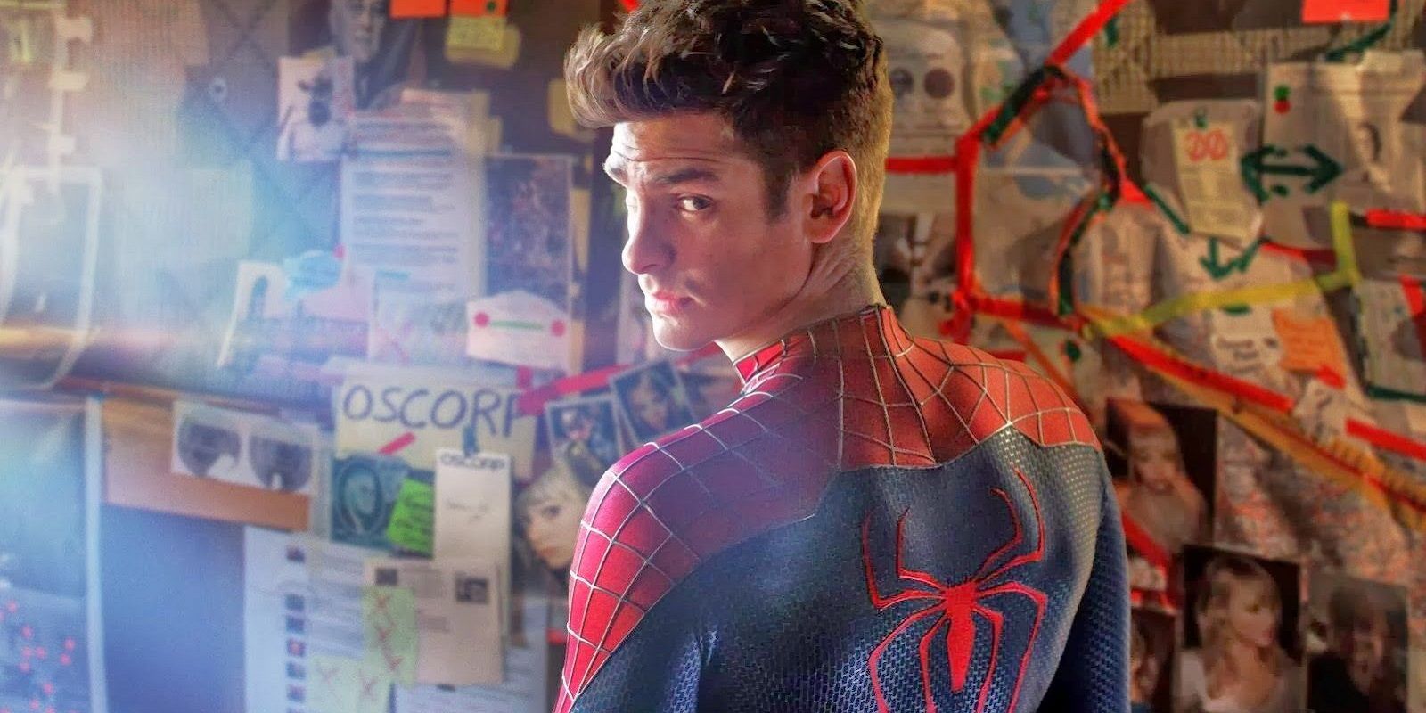 Peter Parker looks behind in Amazing Spider-Man 2