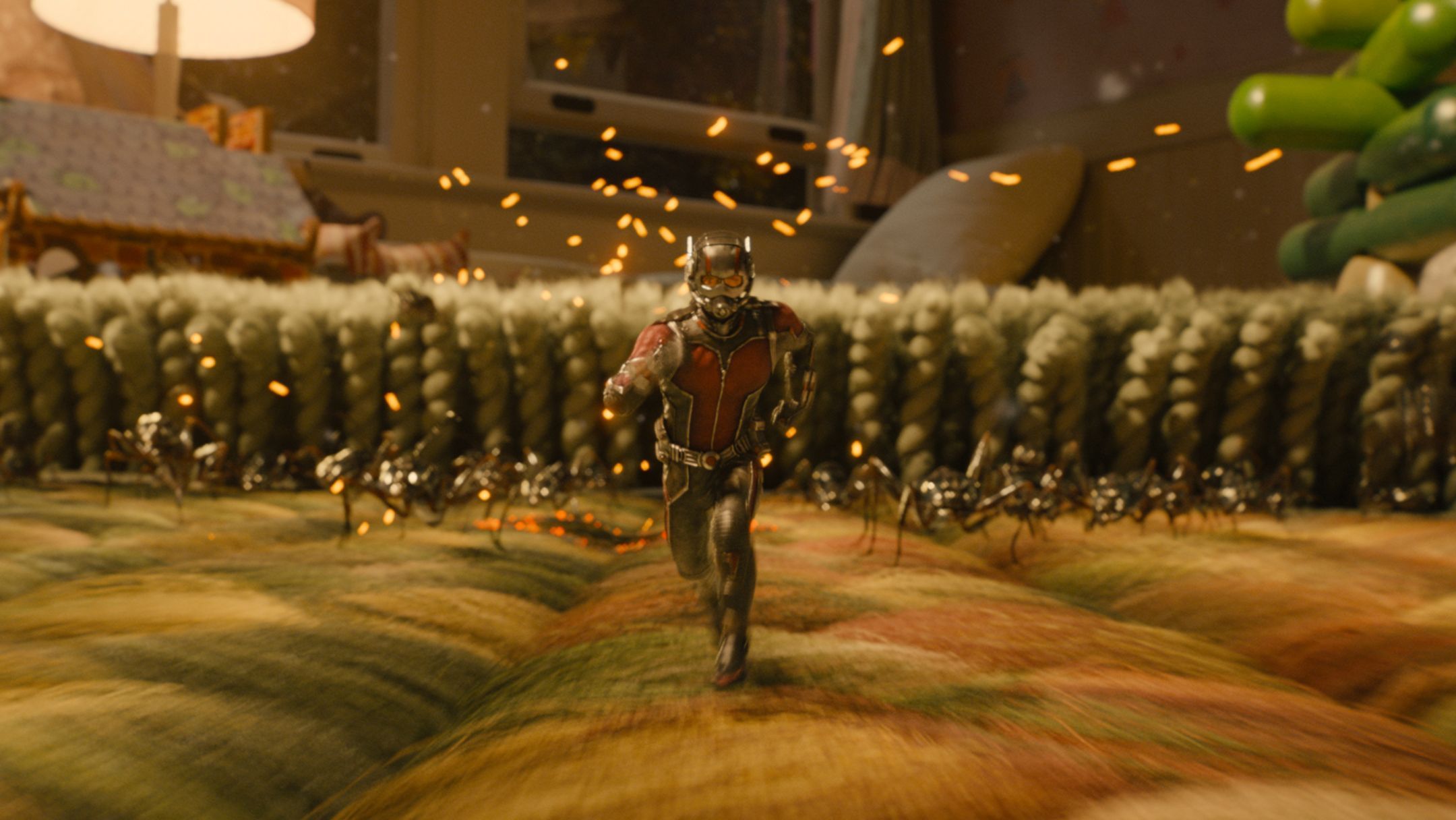 Ant-Man Microverse Photo - Ants Charge