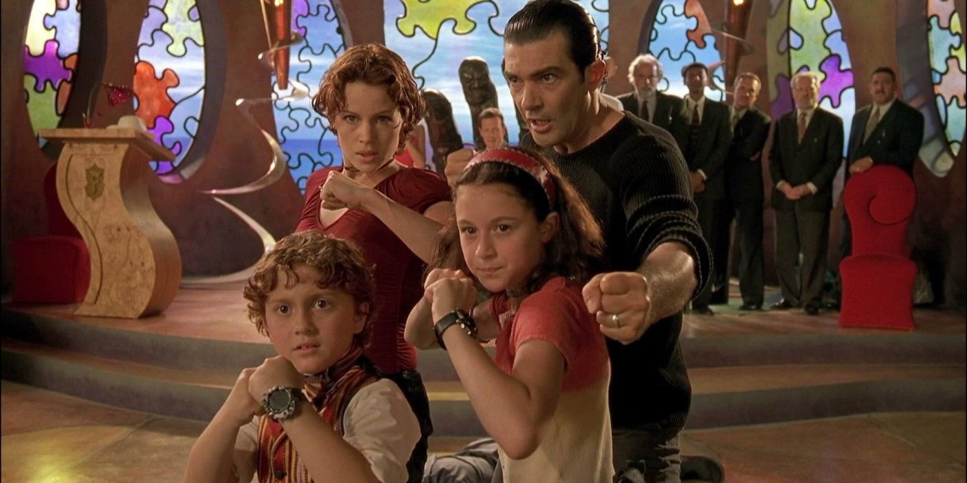 Antonio Banderas and Carla Gugino Spy Kids