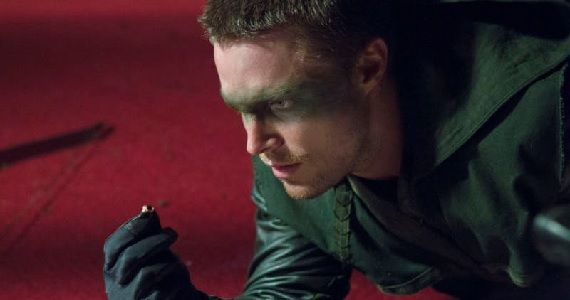 'Arrow' - Oliver Queen's eyeshadow disguise