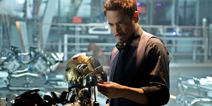 Avengers Age of Ultron Tony with Ultron mk 1