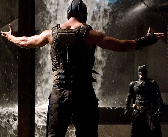Bane vs Breaks Batman Dark Knight Rises
